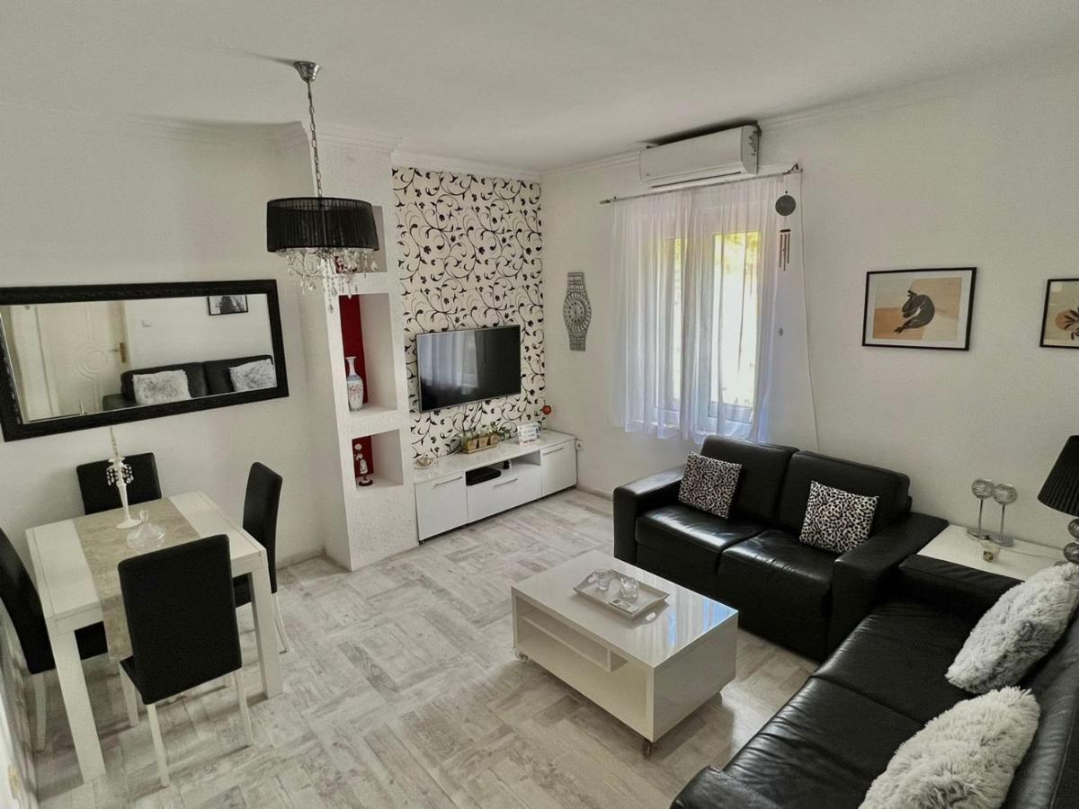 Apartment Kiki Kotor Luaran gambar