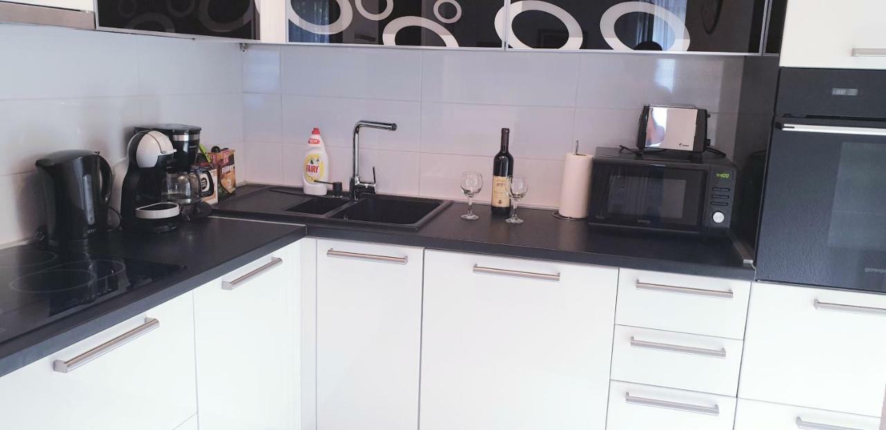 Apartment Kiki Kotor Luaran gambar
